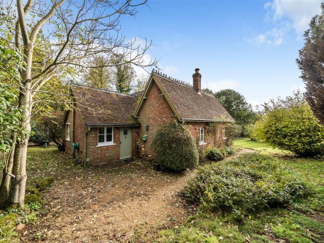 house for rent in Elstead Road, Farnham, GU10 1JF, GB