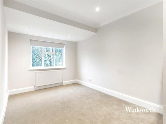house for rent in Fairholme Gardens, N3 3ED