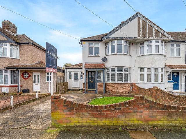 house for rent in Faringdon Avenue, Petts Wood, BR2