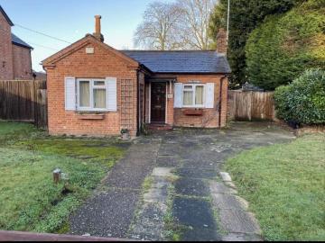 house for rent in Fernbank Road, SL5 8HY