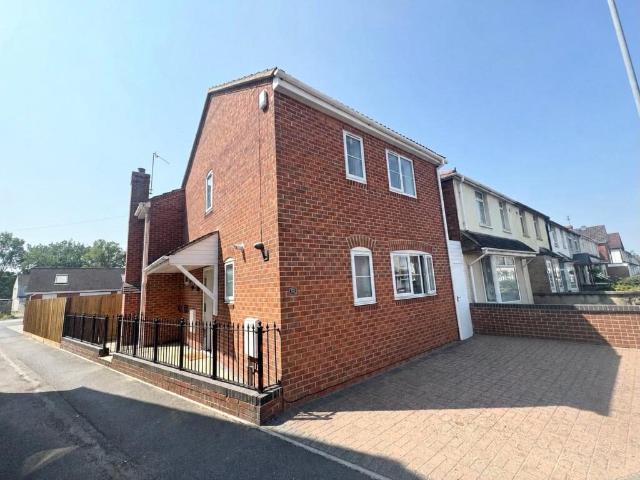 house for rent in Ferndale Road, SN2 1DG
