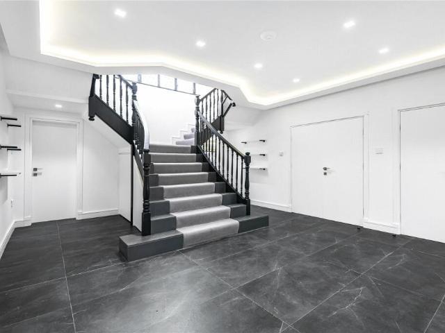 House for rent in Forestdale, N14 7DY