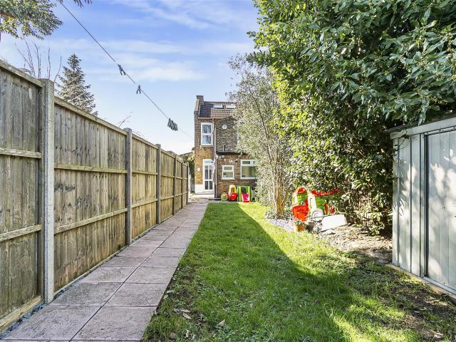 house for rent in Fotheringham Road, Enfield