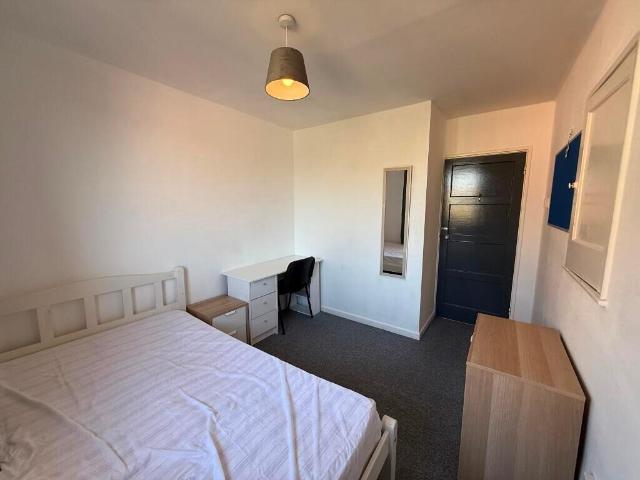 house for rent in Fowell Close, NR5 8NL
