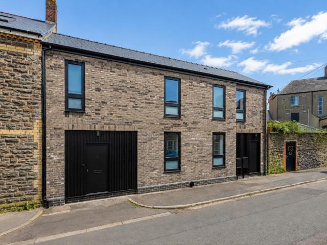 house for rent in Flora Street, Cardiff, CF24 4EQ