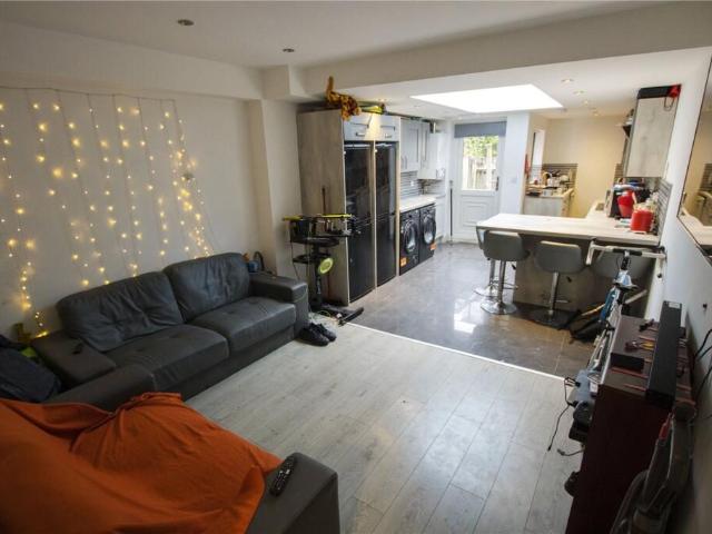 house for rent in Florence Buildings, B29 6EH