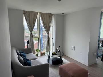 house for rent in Flat, Skylark Point, Newnton Close, London