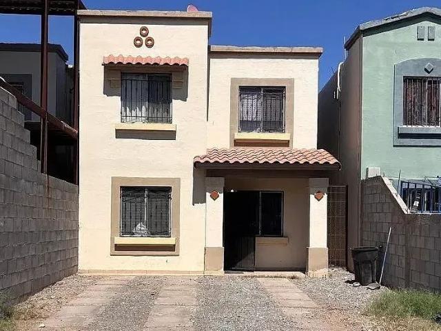House for rent in Fracc. Quinta Granada Mexicali, B.C. !
