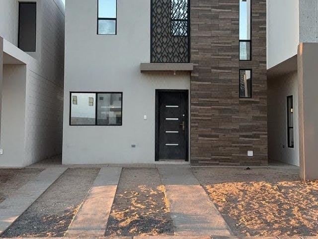 House for rent in Fraccionamiento Coto Sur 2 Mexicali, B.C. !