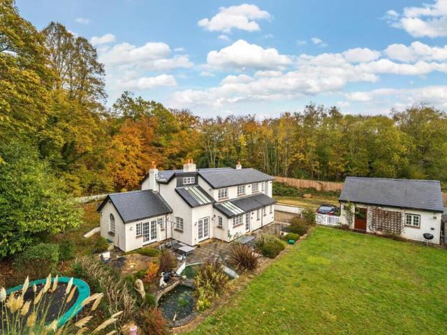 house for rent in Frimhurst Grove, GU16 6UF