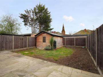 house for rent in Gibbon Road, W3