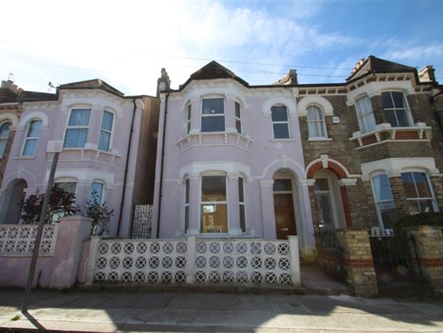 house for rent in Goodrich Road, Dulwich, London, SE22 0EQ