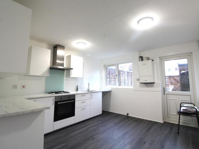 house for rent in Hamilton Close, Hamilton Close, London, N17 9EW