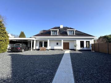 Olland, Meierijstad, Noord-Brabant - Parkeerplaats