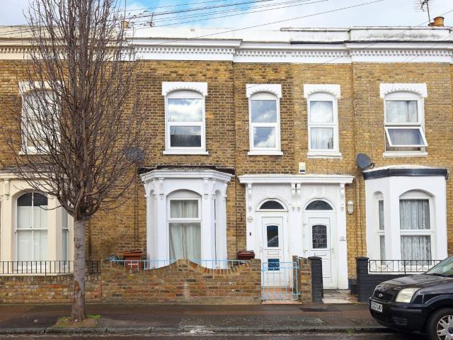 house for rent in Hassett Road, London, E9