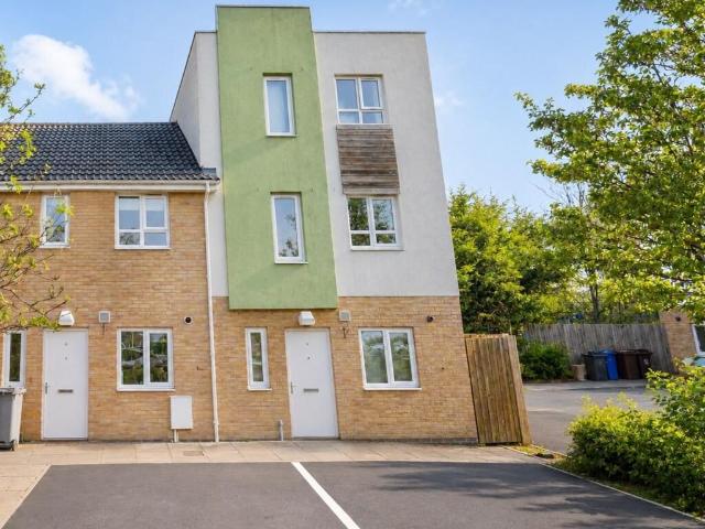 house for rent in Hawthorne Drive, L33 8WW
