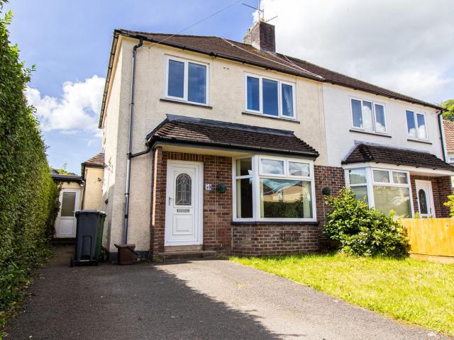 house for rent in Heol Berry, Gwaelod Y Garth