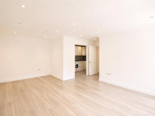 house for rent in High Street, GU7 1AF