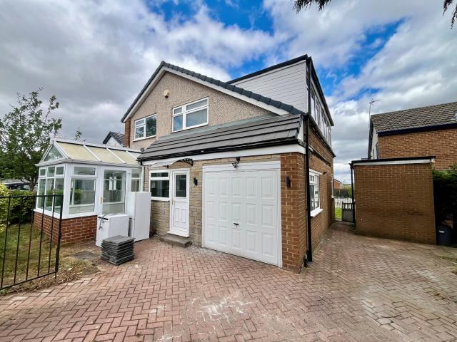 house for rent in Holt Walk, Leeds, Leeds