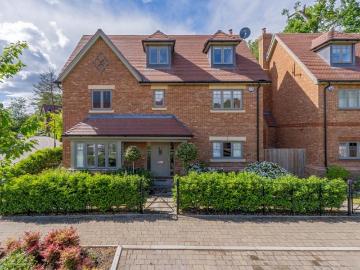 house for rent in Holly Hill Drive, SL5 0FF