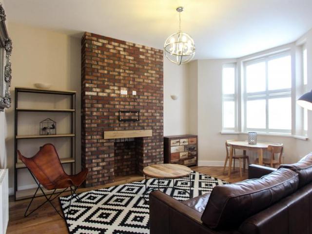house for rent in Howard Gardens, Cardiff, CF24 0EF