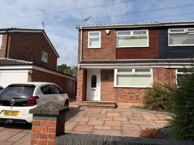 house for rent in Hunts Cross Avenue, L25 8QS