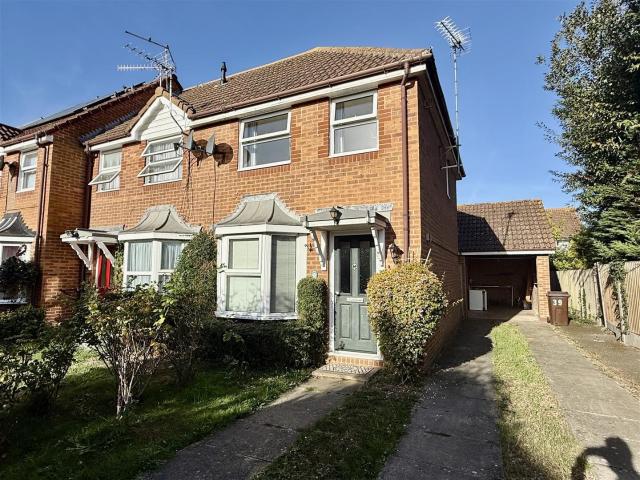 house for rent in Ivory Close, Faversham, Kent ME13 7RS