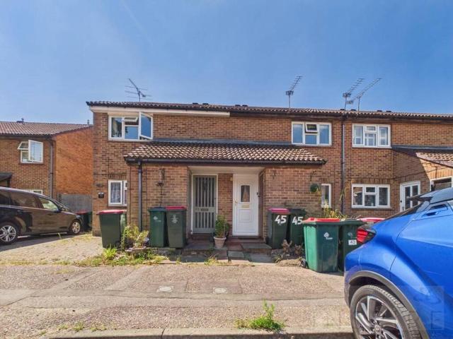 house for rent in Jersey Road, RH11 9QB