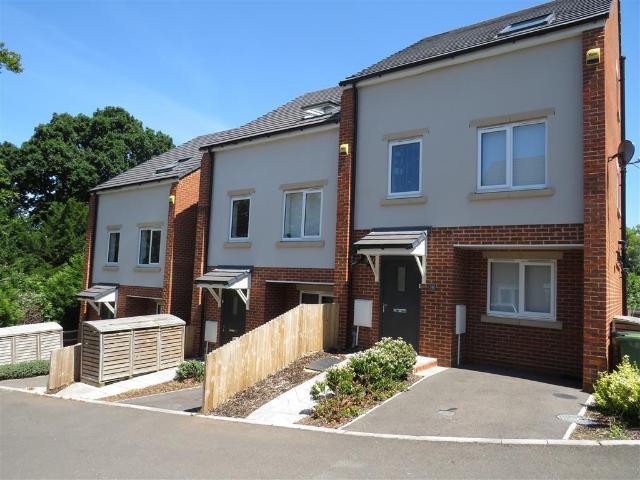 house for rent in Kathleen Close, Hastings, Hastings