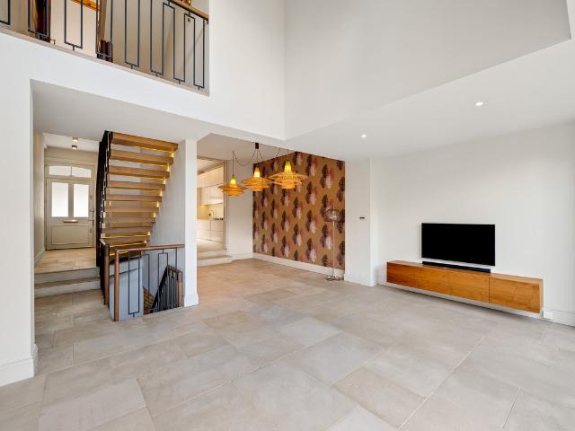house for rent in Kersley Street, London, SW11