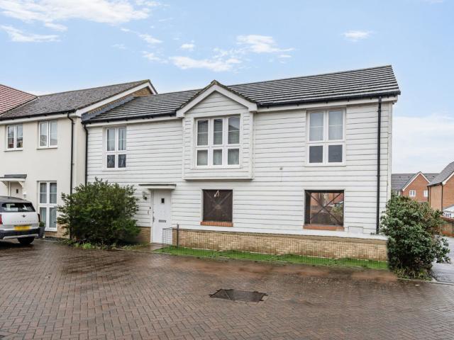 house for rent in Kingsnorth