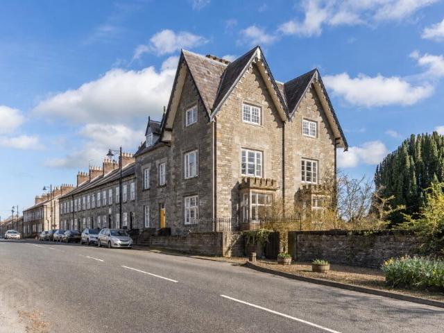 house for rent in 'Kinnaird House', 6 Bank Terrace, Caledon, BT68 4TR