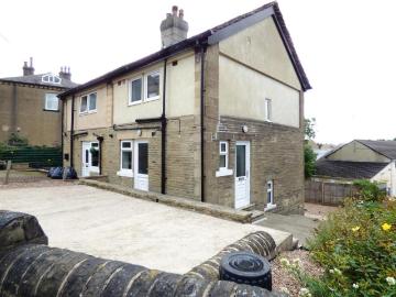 house for rent in Kirk Lane, HX3 8EU