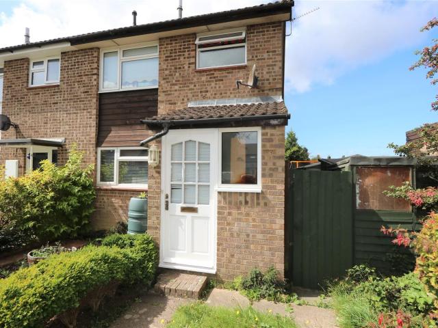 house for rent in Leamland Walk, Hailsham