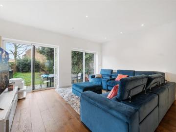 house for rent in Leeside Crescent, NW11 0DA