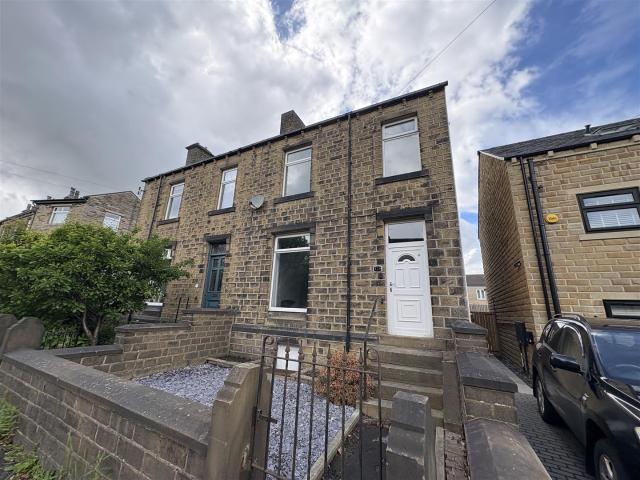 leymoor road, golcar, hd7 4qf