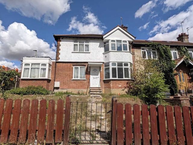house for rent in Longmore Ave, Barnet