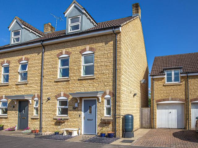 house for rent in Loiret Crescent, SN16 9GW