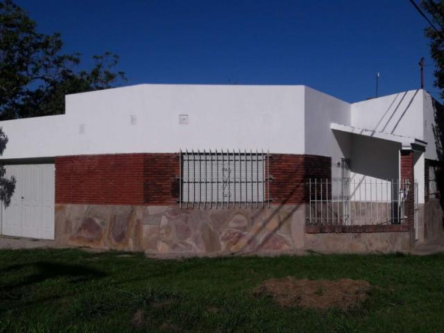 house for rent in LOS CEDROS 2400