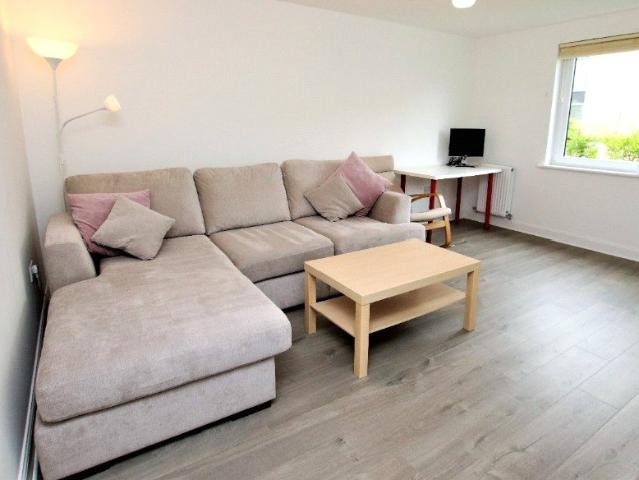 house for rent in Lurie PlaceEdinburgh, Niddrie, EH16