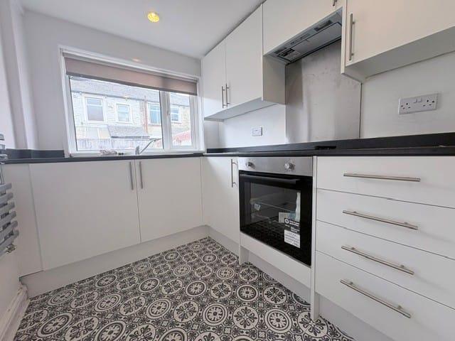 house for rent in Lyndhurst Road, Burnley, BB10 4DH