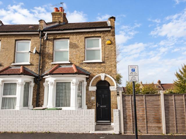 house for rent in Mafeking Road, Canning Town, E16