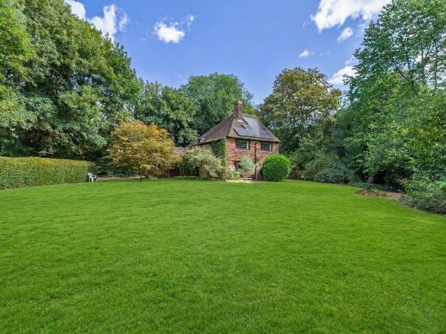 house for rent in Main Road, Lacey Green, HP27