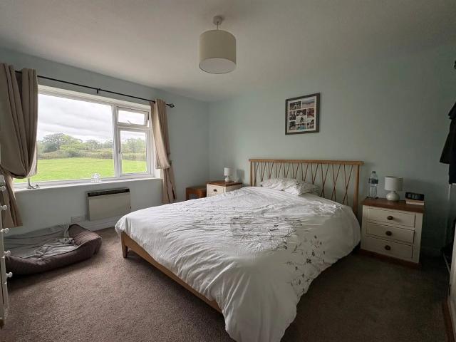 house for rent in Meadowside Beaminster DT8 3LP