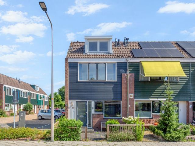house for rent in Meervalweg 68 1121JP Landsmeer Luijendijk Landsmeer