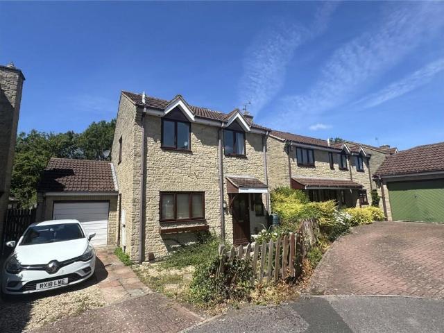 house for rent in Melfort Close, SN5 5FG