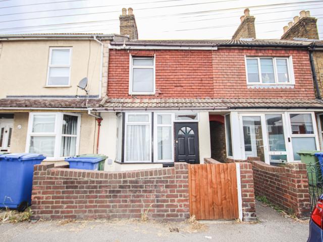 house for rent in Murston Road, Sittingbourne, Kent, ME10