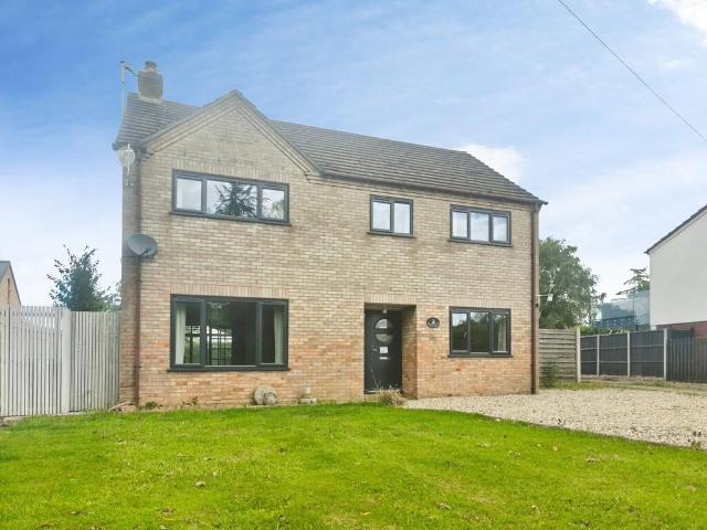 house for rent in Nafford Road, WR10 3DH