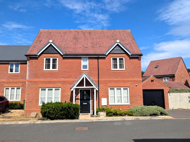 house for rent in nursling wades crescent