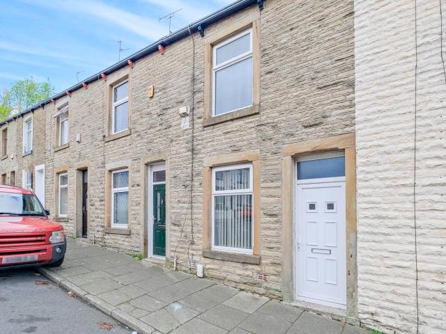 house for Rent in Oak Street, Burnley, Lancashire, BB12 6RG